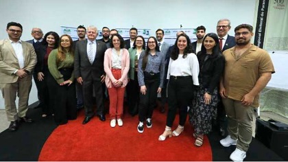 Equipe de pesquisadores do Atlas reunida no TRE-PR